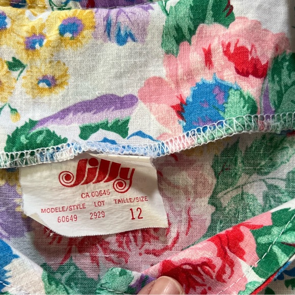 SOLD beautiful vintage floral dress made in canada - Picture 4 of 6